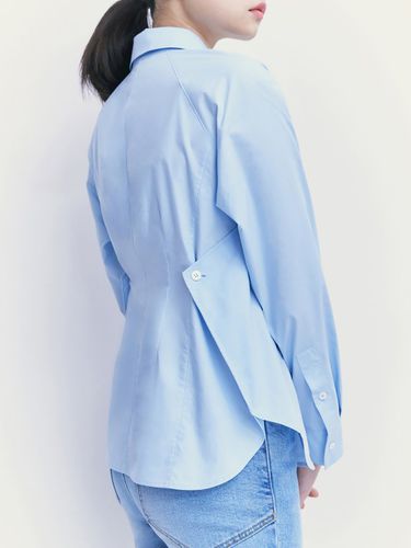 Back Detail Slim Shirt_2 Colors - kuho plus - Modalova