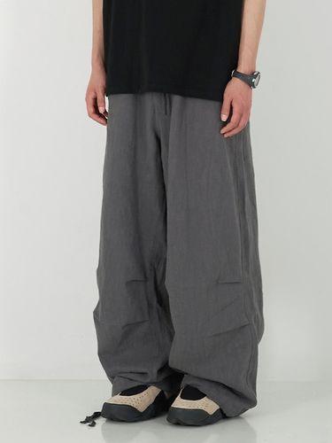 Field Pants_Charcoal - FUTURE LAB - Modalova