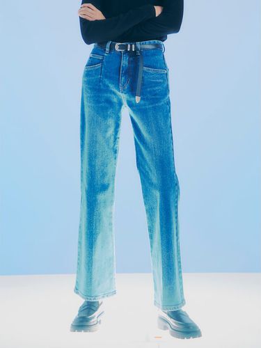 Signature Slim Bootcut Denim Pants _Blue - kuho plus - Modalova