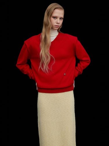 Classic V-neck Sweater_Red - WNDERKAMMER - Modalova