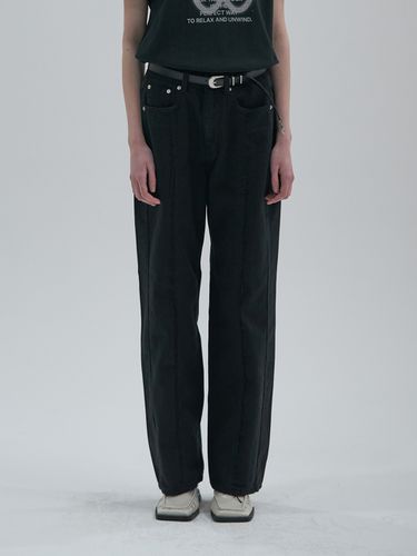 Edge Cut Denim Pants_Black - ELLIOTI - Modalova