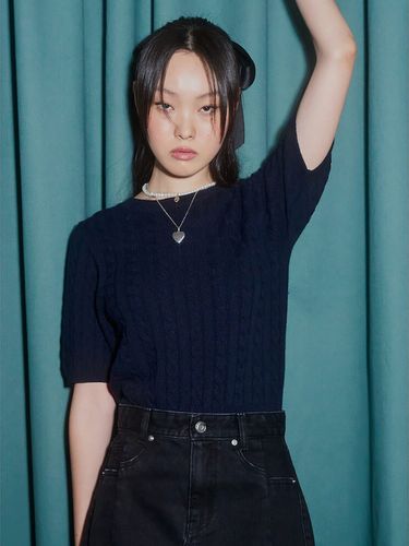 Cable Knit Pullover Top - Navy - kuho plus - Modalova