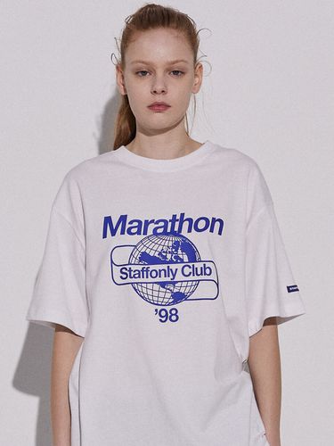 Marathon Short-Sleeve T-Shirt White - STAFFONLY - Modalova