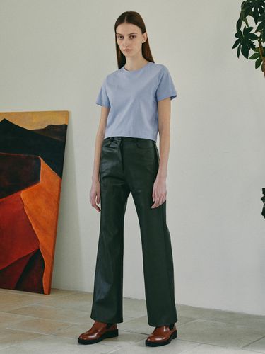 Vegan Leather Straight Pants () - 38comeoncommon - Modalova