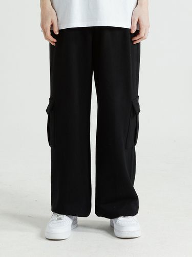 Wide Cargo Sweatpants (Black) - V2 - Modalova