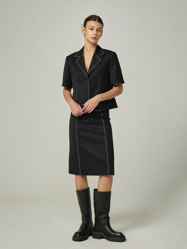 Raw Edge Cutting Line Skirt (Black) - AVA MOLLI - Modalova