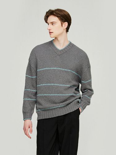 Cotton Stripe V-Neck Knit _ Grey - THE KNIT COMPANY - Modalova