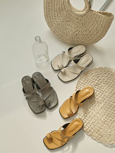 Artie Double Strap Flip Flops - 4 Colors - LOWFLOW - Modalova