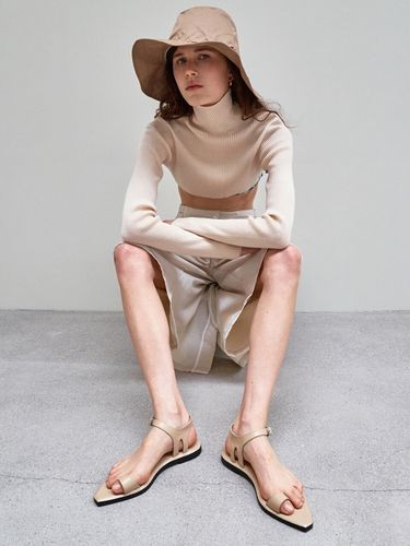 Arrow Point-toe Ring Sandal_Beige - Neute - Modalova