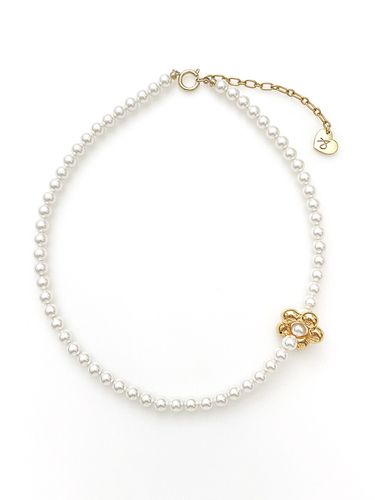 Wild Flower Pearl Necklace_Gold - August Harmony - Modalova