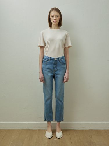 Straight Denim (Mid Blue) - STEP AROUND - Modalova