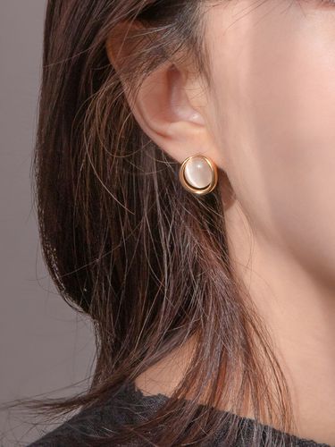 Cats Eye Earrings - 2 Colors - Primaute - Modalova