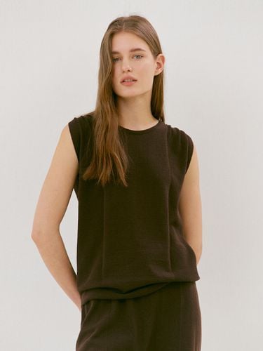 Shirring Shoulder Sleeveless Knit Top - Carriere - Modalova