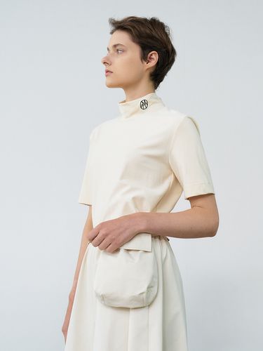 Modern Half Sleeve Top _ Cream - MAISONMARAIS - Modalova