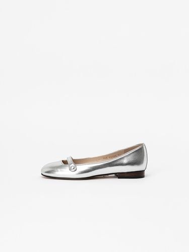 Annette Maryjane Flat Shoes in Champagne - CHAUSSURE LAPIN - Modalova