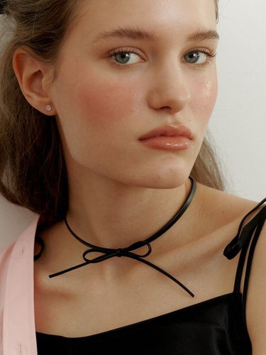 Ribbon Leather Choker - LOVE ME MONSTER - Modalova