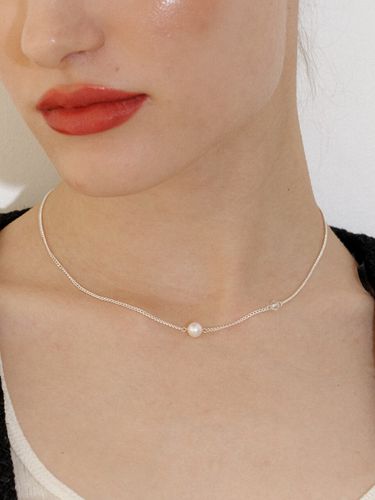 Silver] Pearl n Crystal Necklace - LOVE ME MONSTER - Modalova