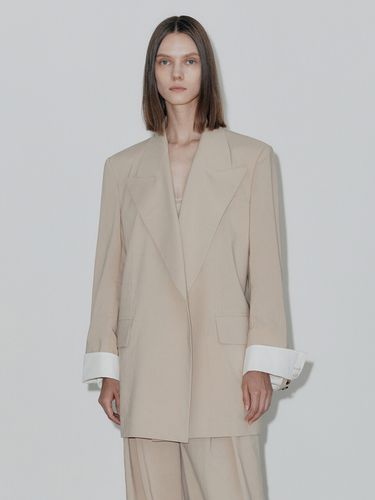 Raw Edge Point Blazer _ Beige - LOW CLASSIC - Modalova