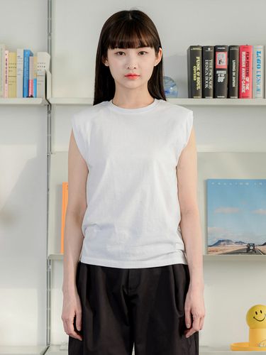 Big Shoulder Sleeveless Shirt _ 2 colors - NOWANDTOMORROW - Modalova