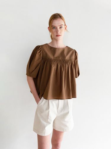 Boat-Neck Shirring Blouse (Brown) - AVA MOLLI - Modalova