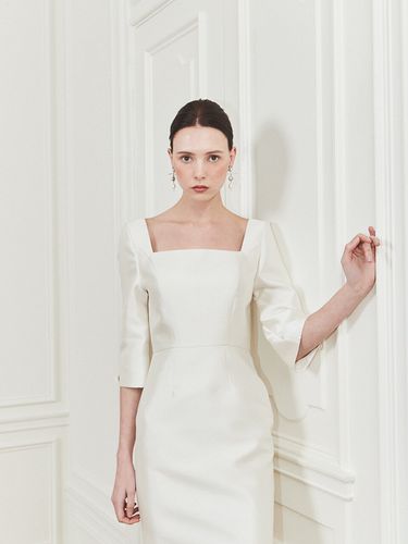 Square H-Line Dress (White) - FORMYSIS - Modalova