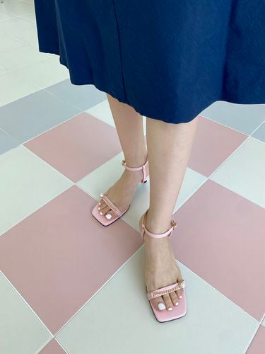 Kitten Heel Sandals with Pearls_Pink - treten - Modalova