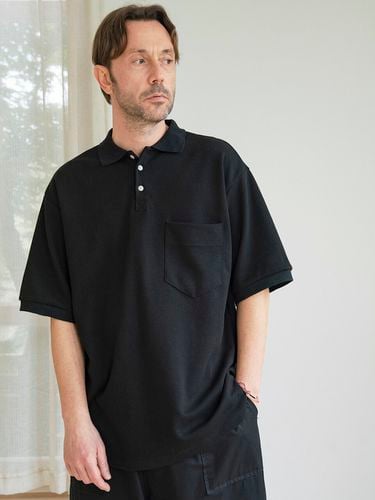 TA-105 Loose Fit Polo Shirt (Black) - HALBKREIS LAYOUT - Modalova