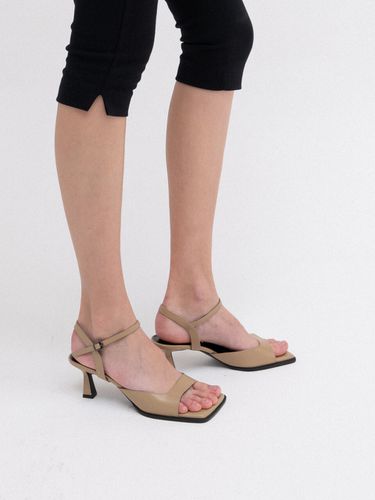 New Wide Edge Sandal - CHIELEI - Modalova