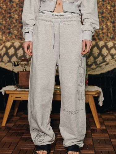 DIA Ballon Sweatpants _ White Grey - IFYOUWANT - Modalova