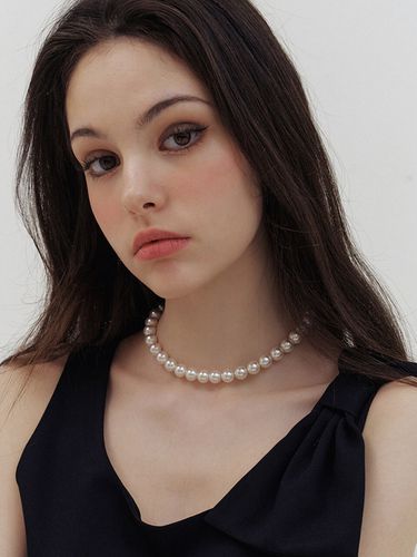 Classic Swarovski Pearl Necklace (10MM) - 2 Colors - KINDABABY - Modalova