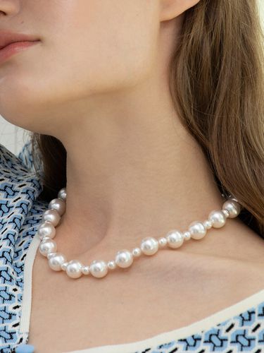 Swarovski Pearl Spencer Necklace - FANTASTIC PLANET - Modalova