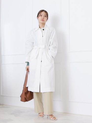 Wrinkle Maxi Trench Coat - DEKAVV - Modalova