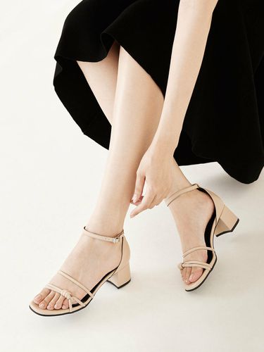 Knotted Strap Sandals 2 Colors - AWESOME DEW - Modalova