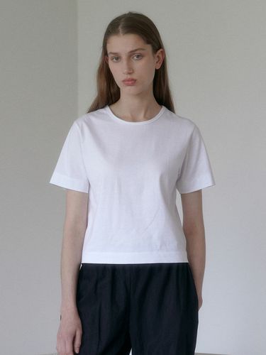 Silket Essential T-shirt_White - 38comeoncommon - Modalova