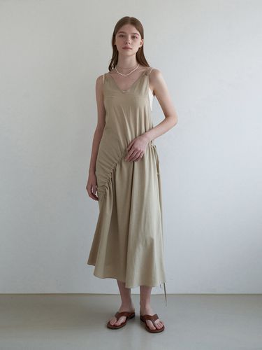 Shirring V-neck Sleeveless Dress_Beige - ADAUL - Modalova