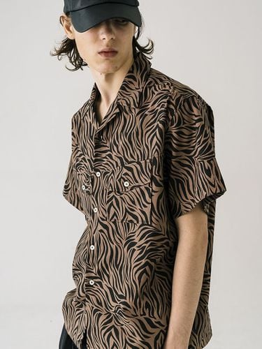 Camp-Collar Zebra-Print Short-Sleeve Shirt - VASTIC - Modalova