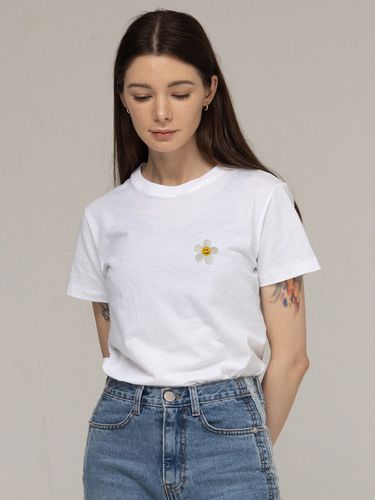 Flower Embroidery Slim Half Sleeve T-shirt - GRAVER - Modalova