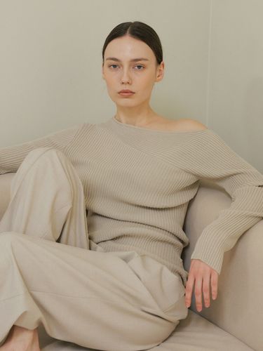 One Shoulder Knit_Beige - octette - Modalova