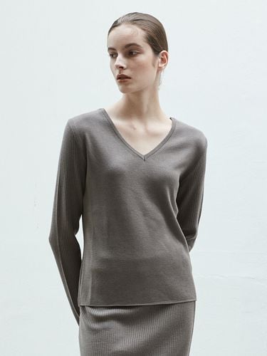 Wool Mild Rib Knit Top (Gray Brown) - octette - Modalova