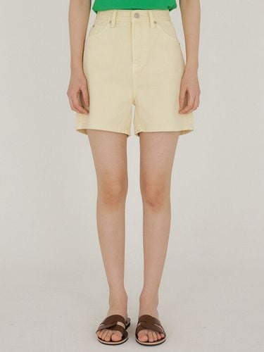 KST Twill Cotton Shorts_Yellow - REORG - Modalova