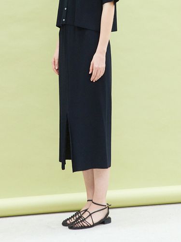 Front Slit Slim Knit Skirt () - octette - Modalova