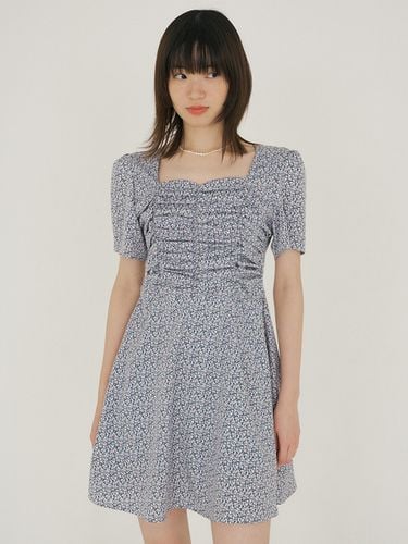 FJD Heart Neck Floral Pattern Dress_Green - REORG - Modalova