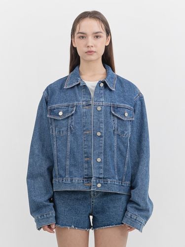 Basic Washed Denim Jacket _Medium Blue - WAAR - Modalova