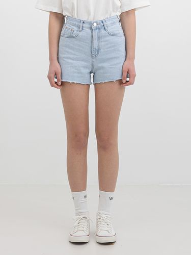 Cutting Denim Shorts _ Light Blue - WAAR - Modalova