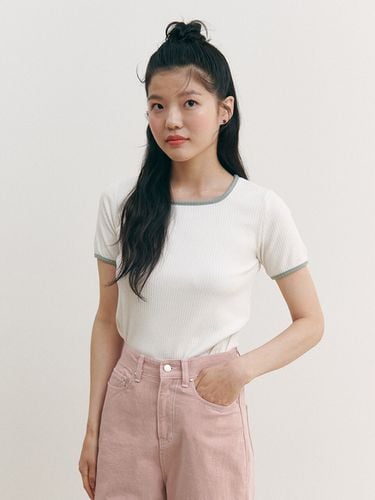 Color Block Crop T-shirt_White - GANISONG - Modalova