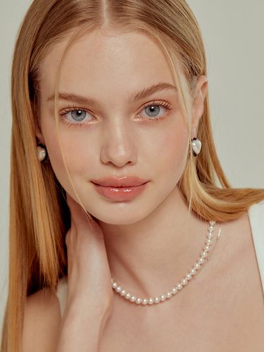 K Gold Filled) Classic Pearl Choker Necklace - TATIANA - Modalova