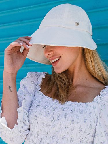 Linen Bonnet Hat Lucy (9 Colors) - WHITE SANDS - Modalova