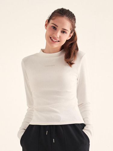 Modern Layered Tshirt (White) - CORALIQUE - Modalova