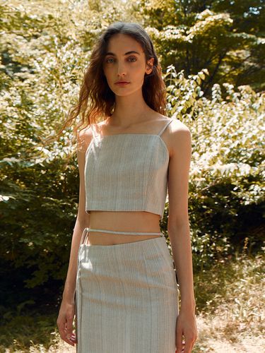 Square Neck Linen Blend Crop Top_Sky Blue Stripe - RE RHEE - Modalova