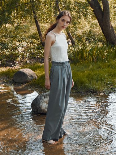 Pintucked Pleated Wide Leg Trouser_Olive - RE RHEE - Modalova